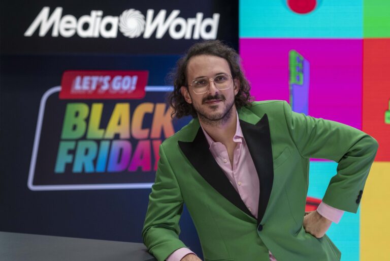 MediaWorld launches “The most colourful Black Friday ever”:  the new innovative  omnichannel campaign created by Armando Testa now on air – colouring the whole month of November with discounts and promotions.  